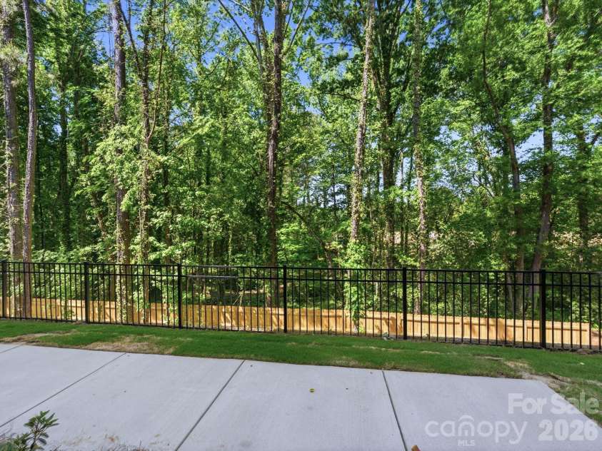 1526 Lithium Lane, Charlotte, NC 28211.  MLS# CAR4321661, YatesRealty ID 38030. 