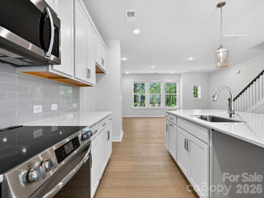 1526 Lithium Lane, Charlotte, NC 28211.  MLS# CAR4321661, YatesRealty ID 38030. 