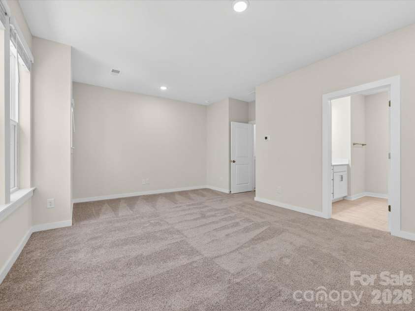 1526 Lithium Lane, Charlotte, NC 28211.  MLS# CAR4321661, YatesRealty ID 38030. 