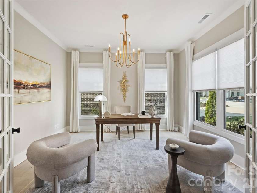 8163 Fairview Road, Charlotte, NC 28226.  MLS# CAR4350674, YatesRealty ID 38031. Office