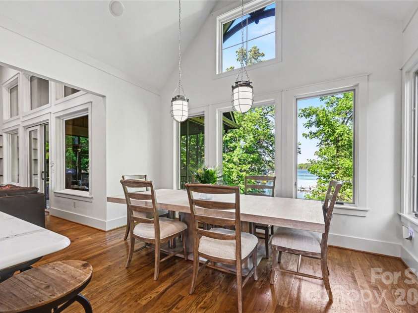 142 Lakeview Shores Loop, Mooresville, NC 28117.  MLS# CAR4376202, YatesRealty ID 38032. 