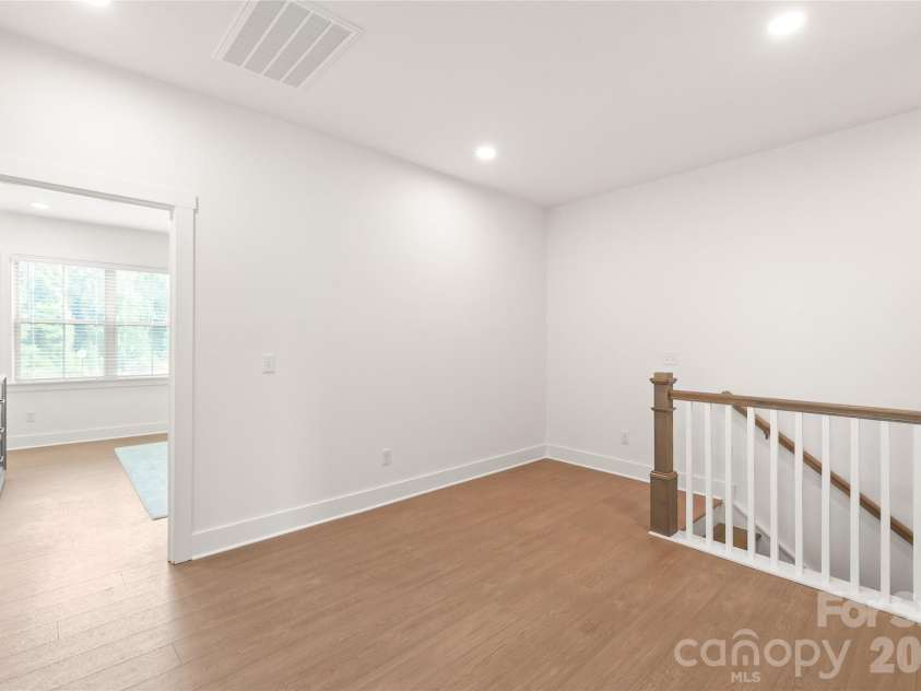804 Garringer Place, Charlotte, NC 28208.  MLS# CAR4393386, YatesRealty ID 38033. 