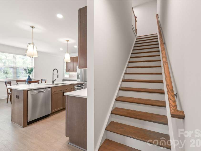 804 Garringer Place, Charlotte, NC 28208.  MLS# CAR4393386, YatesRealty ID 38033. 