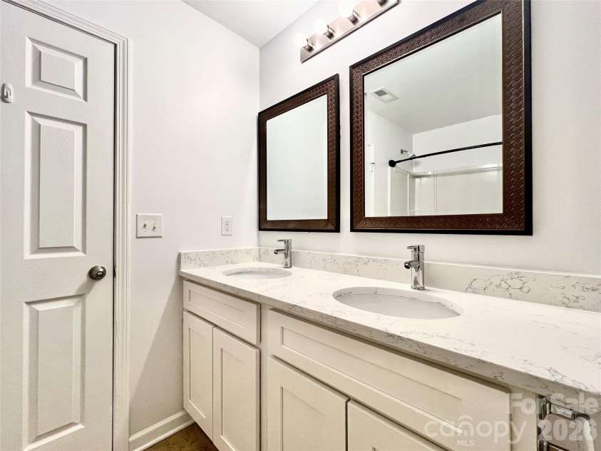 2021 Blue Stream Lane, Indian Trail, NC 28079.  MLS# CAR4379925, YatesRealty ID 38034. Primary Bathroom
