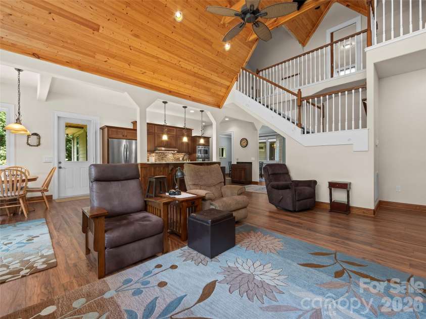 40 Shining Rock Drive, Canton, NC 28716.  MLS# CAR4391939, YatesRealty ID 38035. 