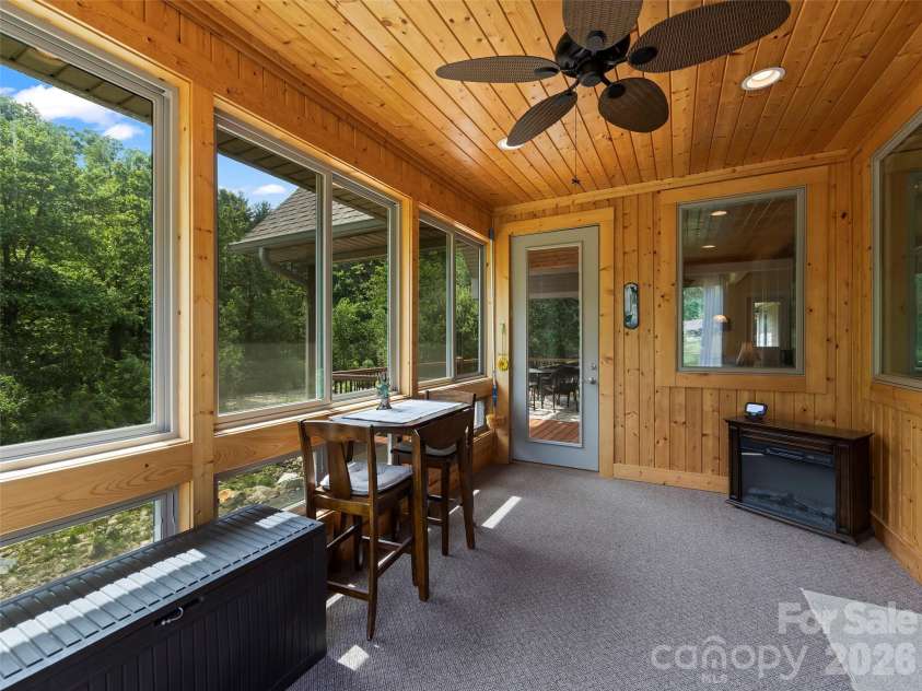 40 Shining Rock Drive, Canton, NC 28716.  MLS# CAR4391939, YatesRealty ID 38035. 