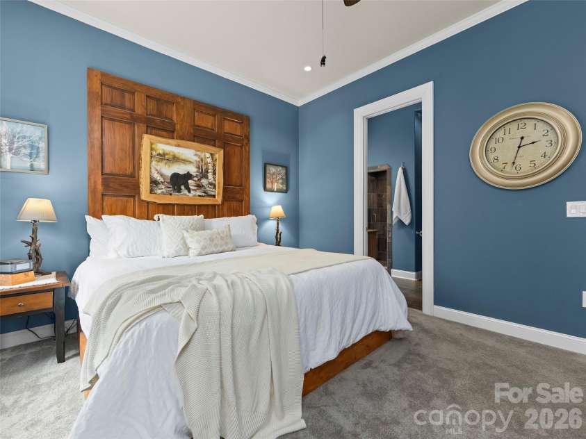 40 Shining Rock Drive, Canton, NC 28716.  MLS# CAR4391939, YatesRealty ID 38035. 