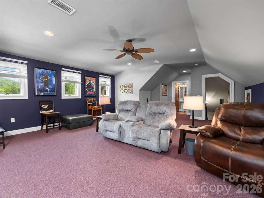 40 Shining Rock Drive, Canton, NC 28716.  MLS# CAR4391939, YatesRealty ID 38035. 