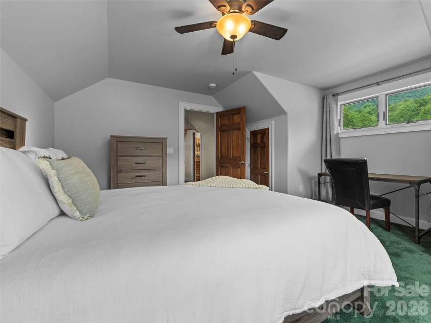 40 Shining Rock Drive, Canton, NC 28716.  MLS# CAR4391939, YatesRealty ID 38035. 