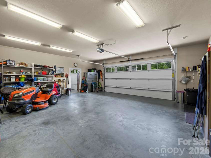 40 Shining Rock Drive, Canton, NC 28716.  MLS# CAR4391939, YatesRealty ID 38035. 