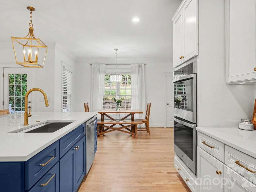 887 Stratford Run Drive, Fort Mill, SC 29708.  MLS# CAR4396442, YatesRealty ID 38036. 