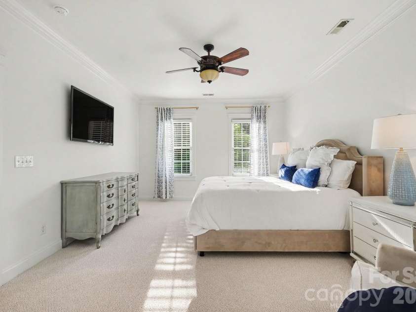 887 Stratford Run Drive, Fort Mill, SC 29708.  MLS# CAR4396442, YatesRealty ID 38036. 
