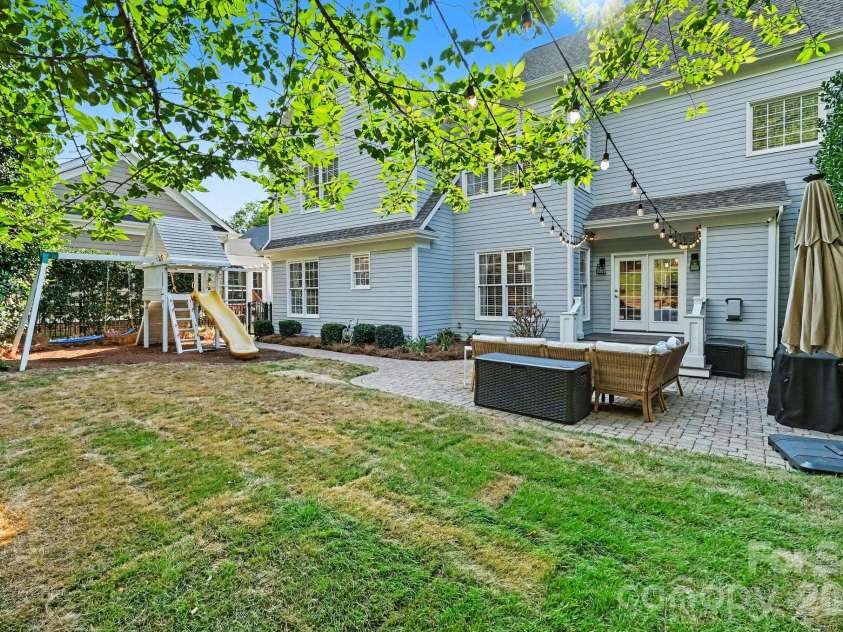 887 Stratford Run Drive, Fort Mill, SC 29708.  MLS# CAR4396442, YatesRealty ID 38036. 