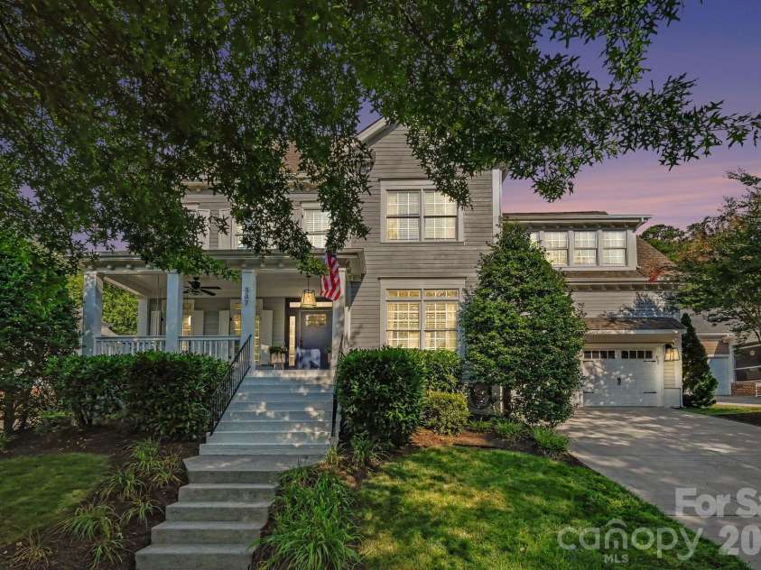 887 Stratford Run Drive, Fort Mill, SC 29708.  MLS# CAR4396442, YatesRealty ID 38036. 