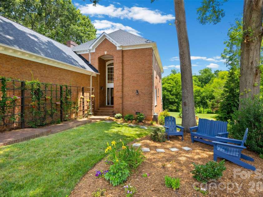 636 Landsdowne Court, Fort Mill, SC 29708.  MLS# CAR4397187, YatesRealty ID 38037. 