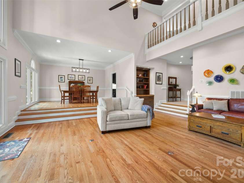 636 Landsdowne Court, Fort Mill, SC 29708.  MLS# CAR4397187, YatesRealty ID 38037. 