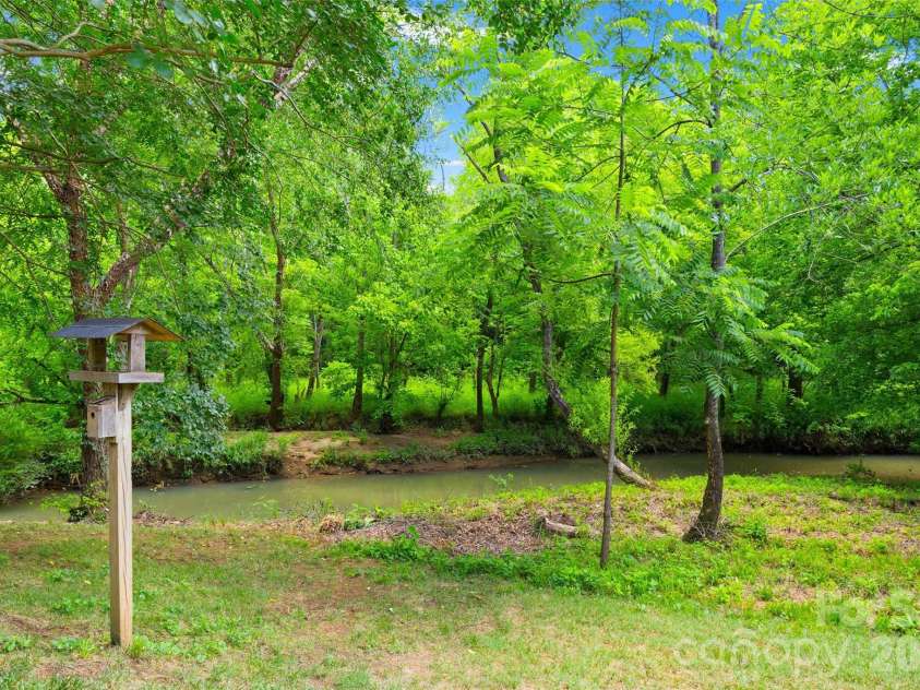 636 Landsdowne Court, Fort Mill, SC 29708.  MLS# CAR4397187, YatesRealty ID 38037. Backyard