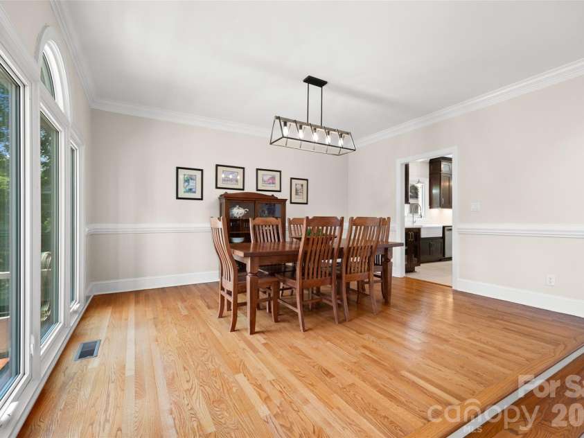 636 Landsdowne Court, Fort Mill, SC 29708.  MLS# CAR4397187, YatesRealty ID 38037. Dining Room