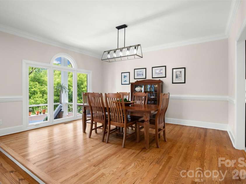 636 Landsdowne Court, Fort Mill, SC 29708.  MLS# CAR4397187, YatesRealty ID 38037. Dining Room
