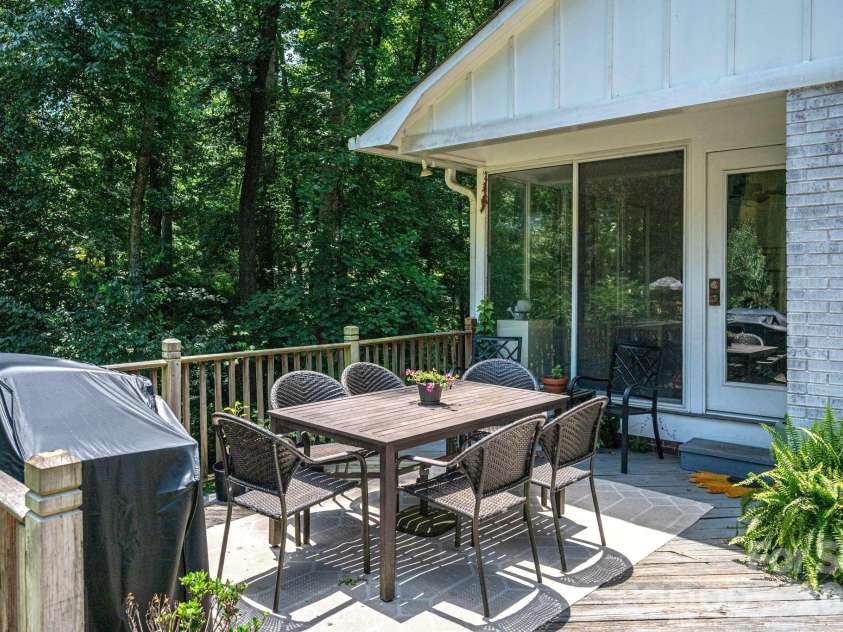 504 Dogwood Lane, Belmont, NC 28012.  MLS# CAR4398202, YatesRealty ID 38039. 