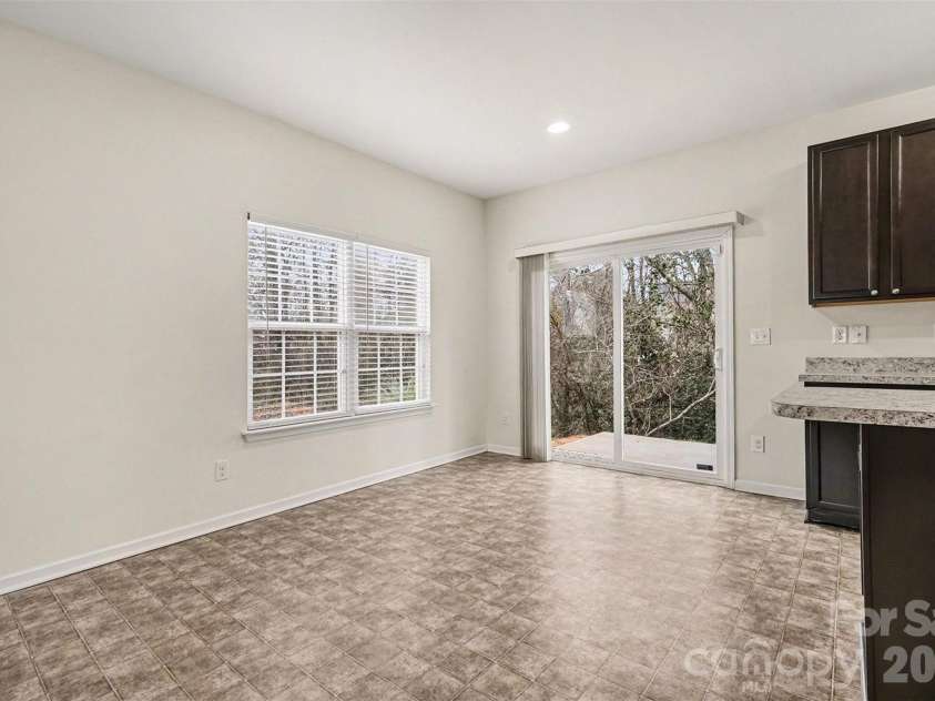 1526 Glenbar Court, Clover, SC 29710.  MLS# CAR4337838, YatesRealty ID 3804. Dining Area