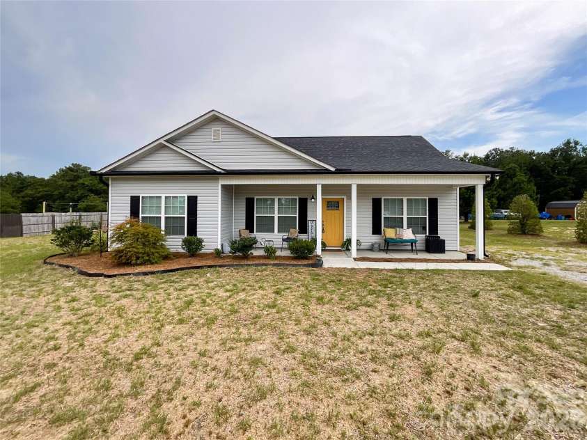 26169 Hwy 9 Highway, Pageland, SC 29728.  MLS# CAR4398836, YatesRealty ID 38040. 