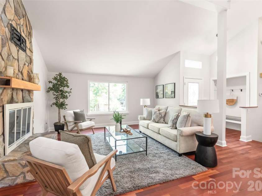 10129 Eagle Court, Charlotte, NC 28277.  MLS# CAR4399688, YatesRealty ID 38042. 