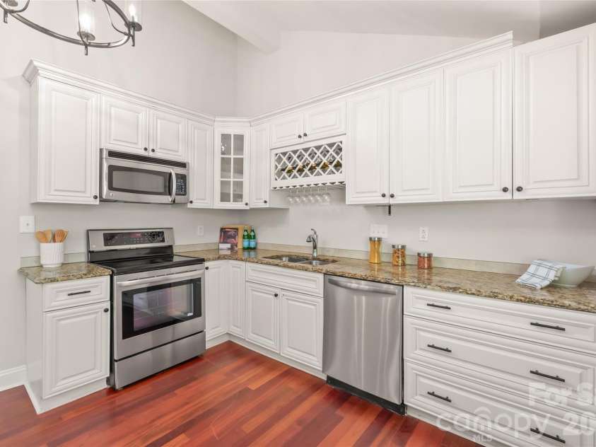 10129 Eagle Court, Charlotte, NC 28277.  MLS# CAR4399688, YatesRealty ID 38042. 