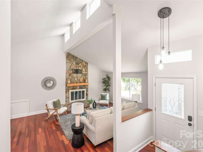 10129 Eagle Court, Charlotte, NC 28277.  MLS# CAR4399688, YatesRealty ID 38042. 
