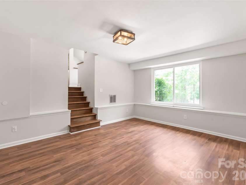 10129 Eagle Court, Charlotte, NC 28277.  MLS# CAR4399688, YatesRealty ID 38042. 