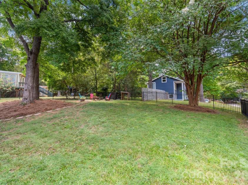10129 Eagle Court, Charlotte, NC 28277.  MLS# CAR4399688, YatesRealty ID 38042. 