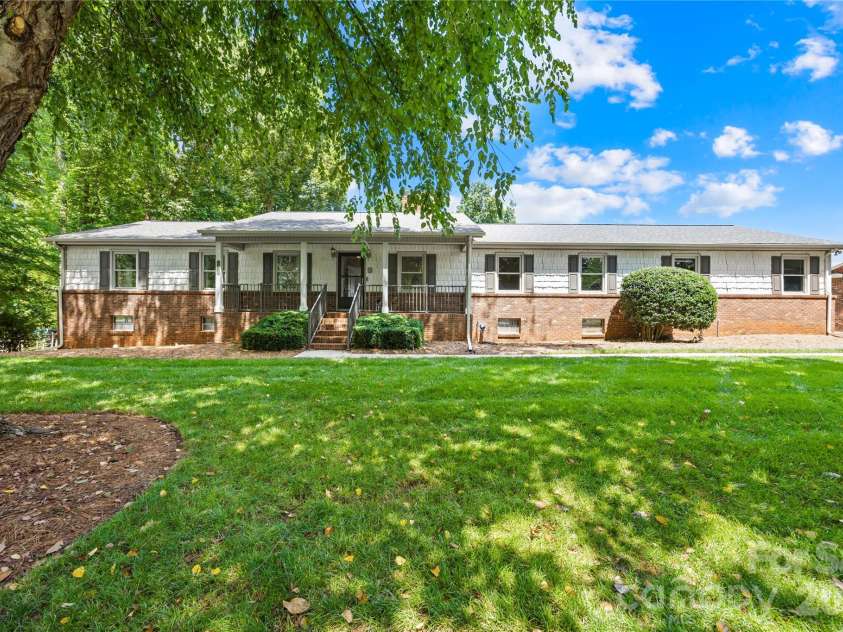 3960 Burton Lane, Denver, NC 28037.  MLS# CAR4398125, YatesRealty ID 38045. 