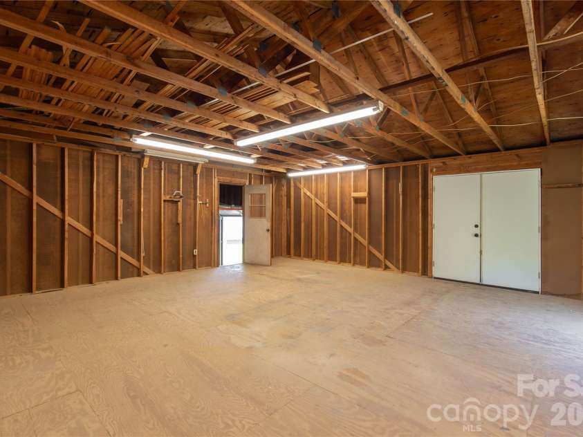 151 Old Gregory Lane, Lancaster, SC 29720.  MLS# CAR4402110, YatesRealty ID 38046. 