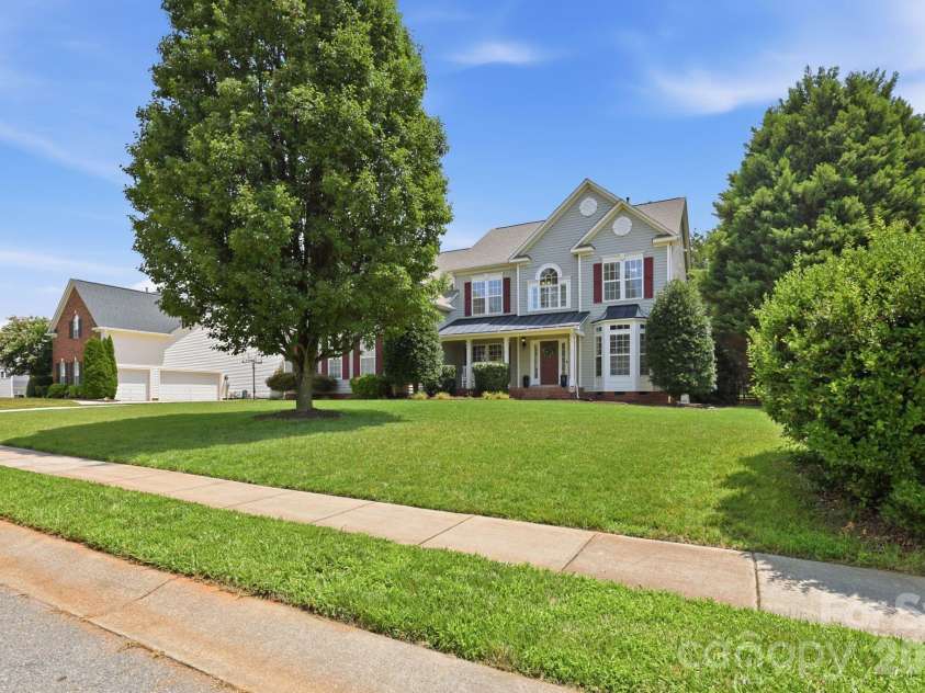 151 Corona Circle, Mooresville, NC 28117.  MLS# CAR4402509, YatesRealty ID 38047. 