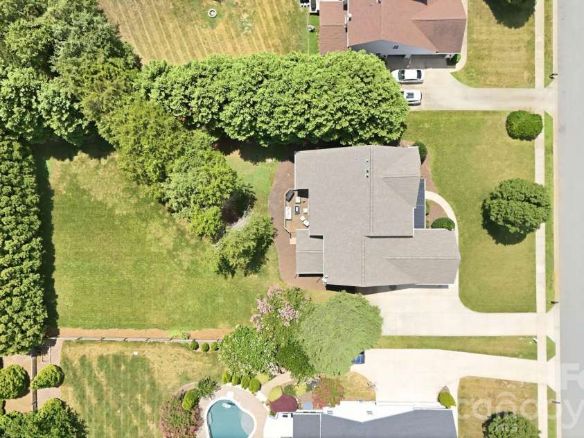 151 Corona Circle, Mooresville, NC 28117.  MLS# CAR4402509, YatesRealty ID 38047. 
