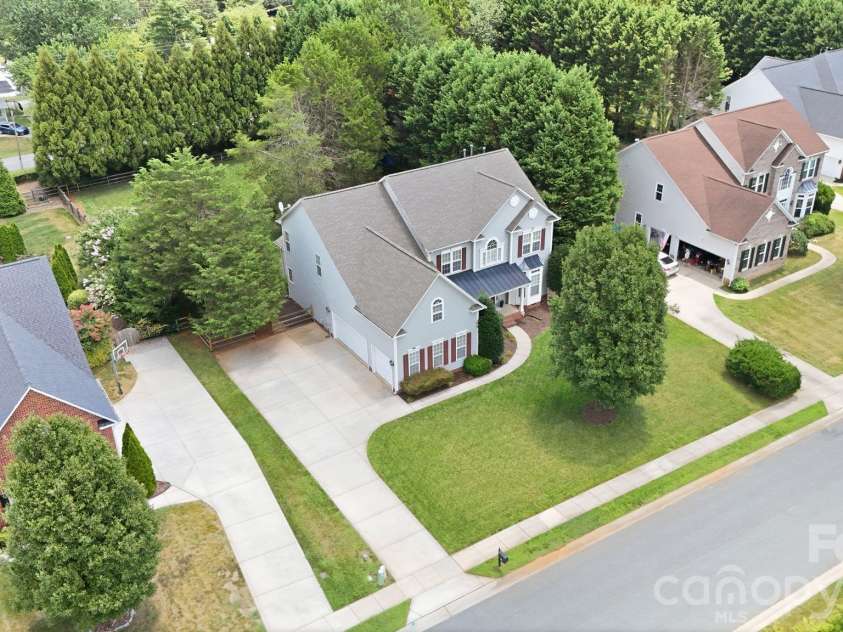 151 Corona Circle, Mooresville, NC 28117.  MLS# CAR4402509, YatesRealty ID 38047. 