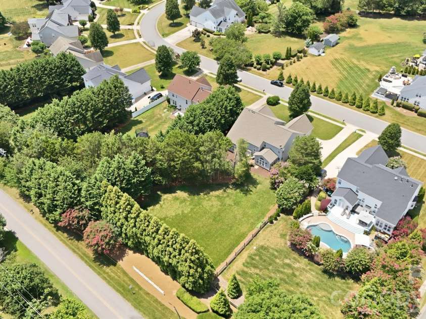 151 Corona Circle, Mooresville, NC 28117.  MLS# CAR4402509, YatesRealty ID 38047. 