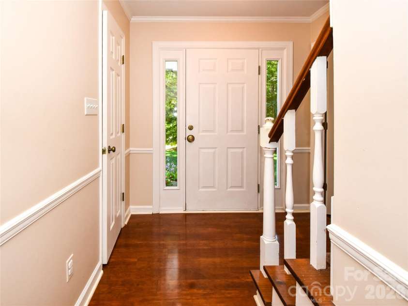 792 Reaford Road, Winston Salem, NC 27104.  MLS# CAR4397982, YatesRealty ID 38048. 
