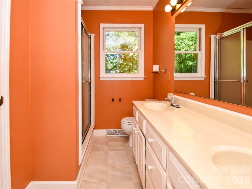 792 Reaford Road, Winston Salem, NC 27104.  MLS# CAR4397982, YatesRealty ID 38048. 