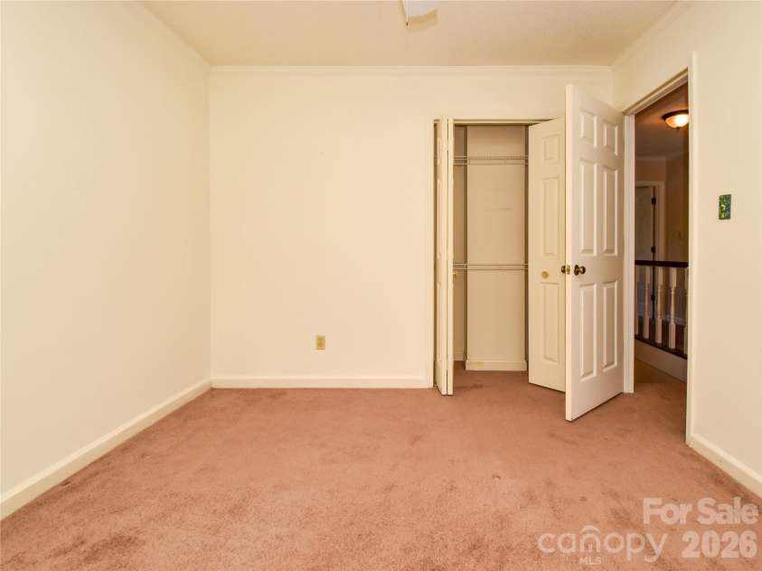 792 Reaford Road, Winston Salem, NC 27104.  MLS# CAR4397982, YatesRealty ID 38048. 