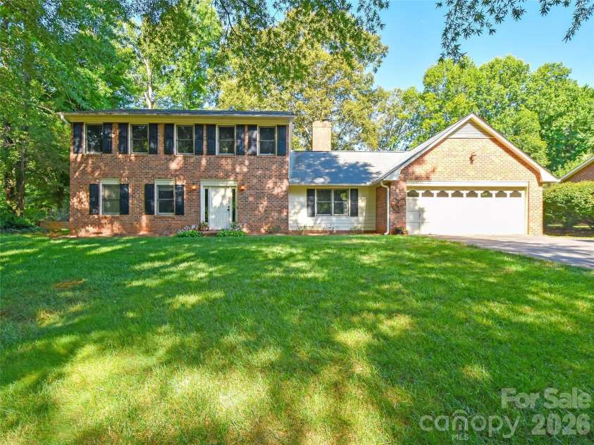 792 Reaford Road, Winston Salem, NC 27104.  MLS# CAR4397982, YatesRealty ID 38048. 