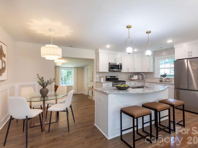 3721 Bankston Place, Charlotte, NC 28215.  MLS# CAR4394807, YatesRealty ID 38049. 
