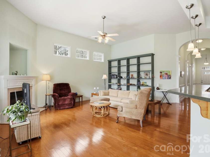 1038 Kensrowe Lane, Matthews, NC 28104.  MLS# CAR4342375, YatesRealty ID 3805. 