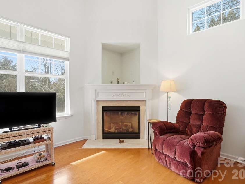 1038 Kensrowe Lane, Matthews, NC 28104.  MLS# CAR4342375, YatesRealty ID 3805. 