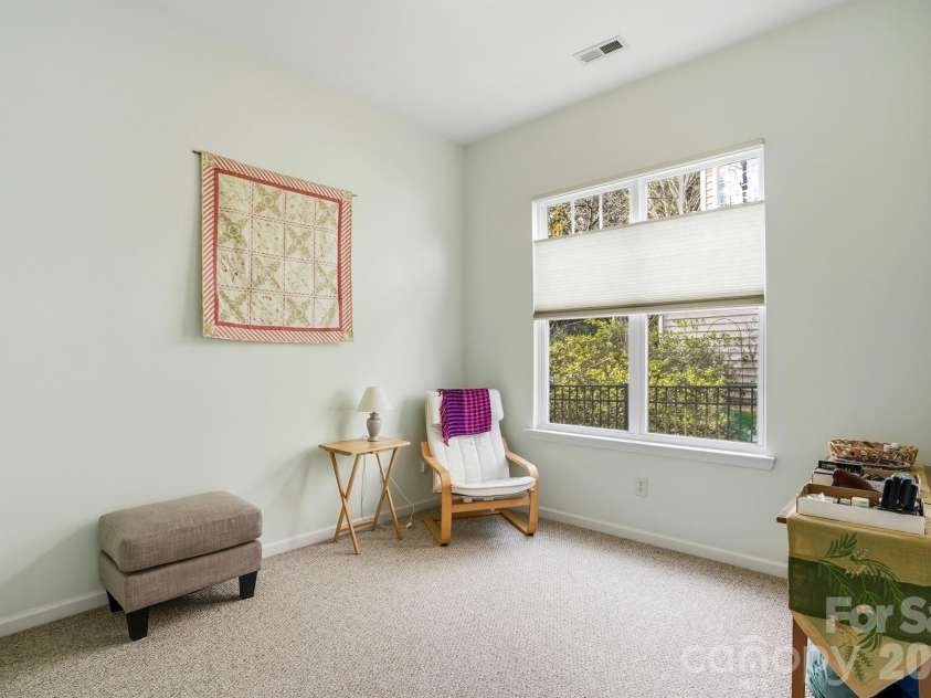 1038 Kensrowe Lane, Matthews, NC 28104.  MLS# CAR4342375, YatesRealty ID 3805. 