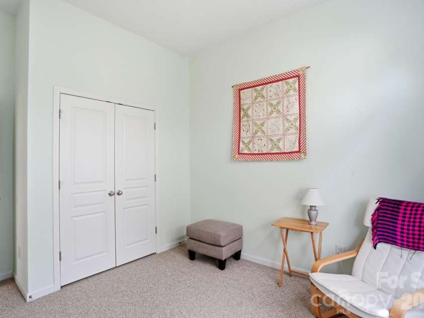 1038 Kensrowe Lane, Matthews, NC 28104.  MLS# CAR4342375, YatesRealty ID 3805. 