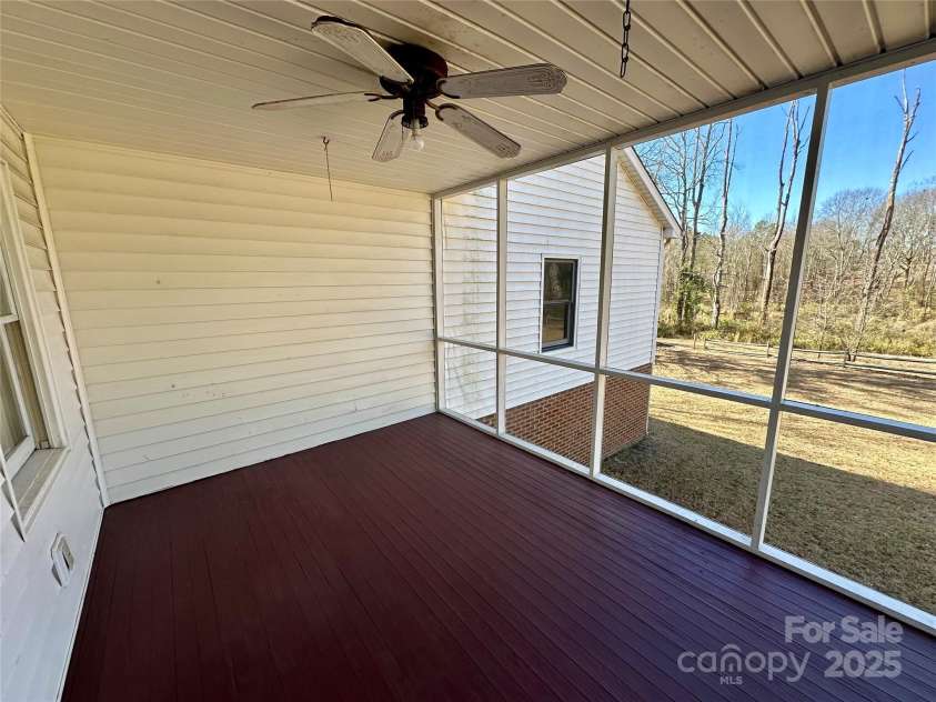 512 Elm Street, Pageland, SC 29728.  MLS# CAR4196495, YatesRealty ID 3805. 