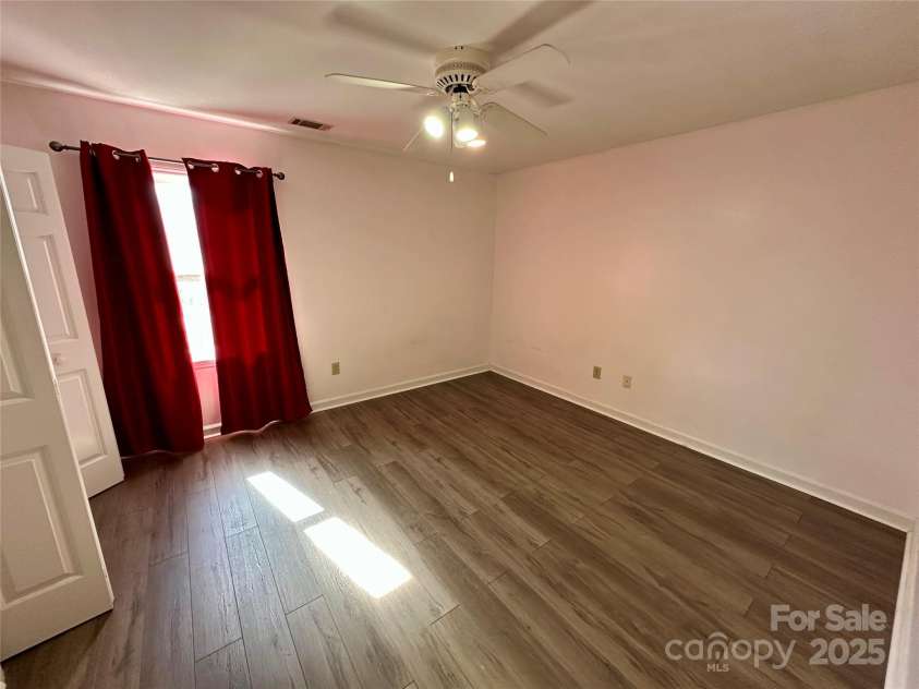 512 Elm Street, Pageland, SC 29728.  MLS# CAR4196495, YatesRealty ID 3805. 