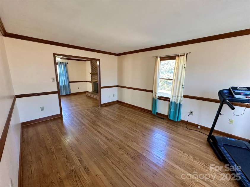 512 Elm Street, Pageland, SC 29728.  MLS# CAR4196495, YatesRealty ID 3805. Living room