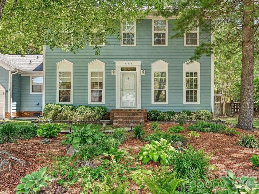 13518 Krislyn Woods Place, Charlotte, NC 28278.  MLS# CAR4402936, YatesRealty ID 38050. 